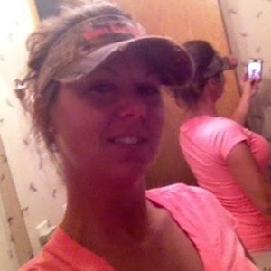 Meet your Posher, Alicia